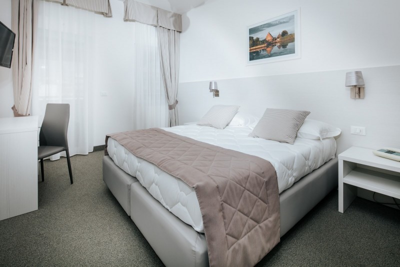  Dreibettzimmer mit Balkon 